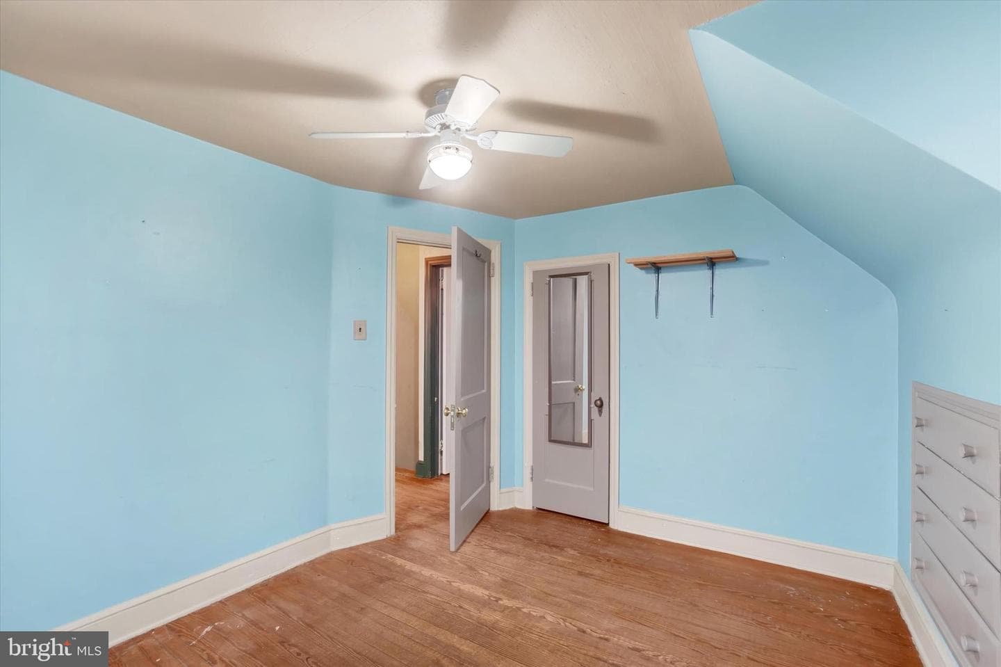 872 Grandview Road photo 17