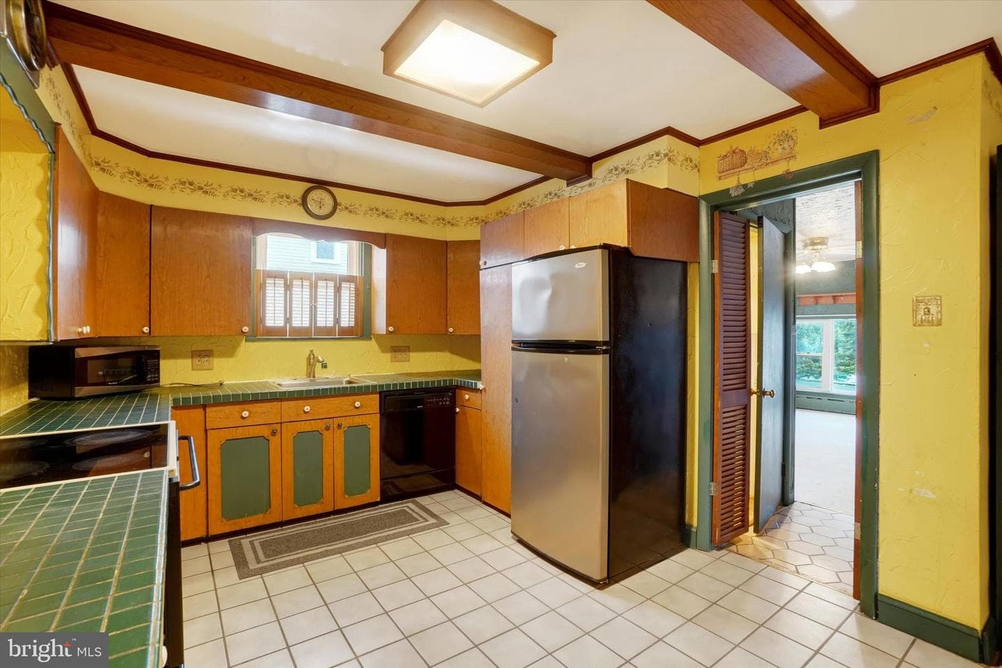 872 Grandview Road photo 8