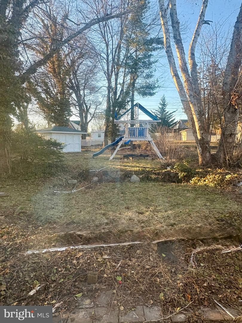 405 Hillcrest Road photo 15