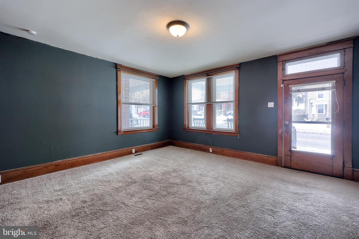 274 N Main Street photo 17