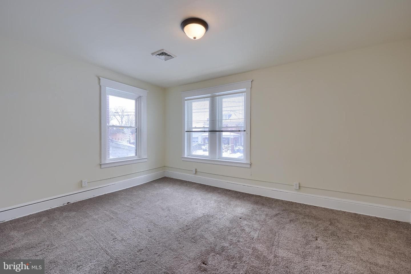 274 N Main Street photo 28