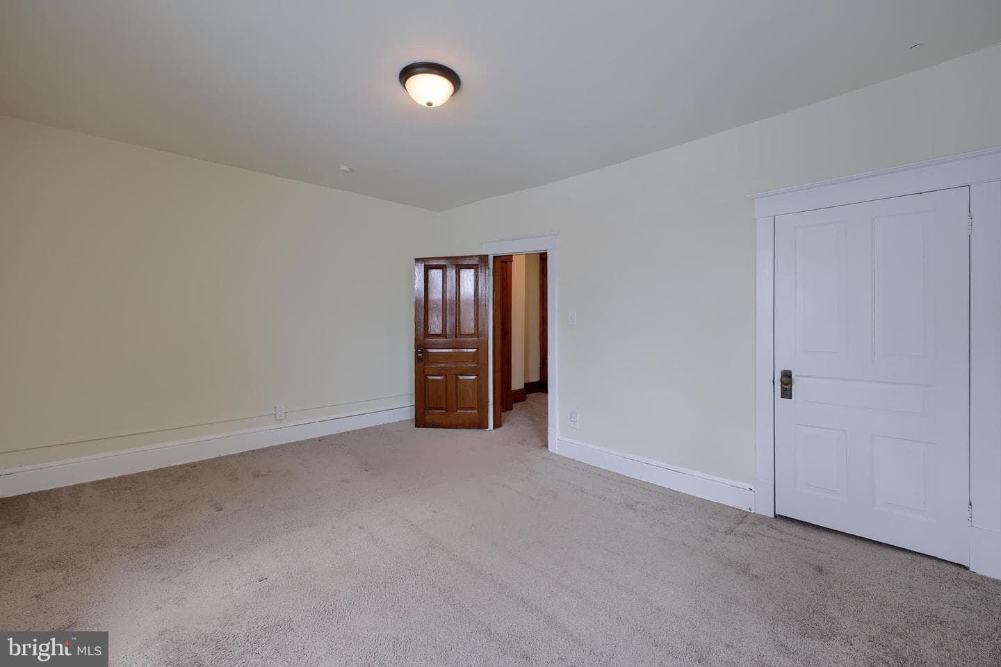 274 N Main Street photo 29