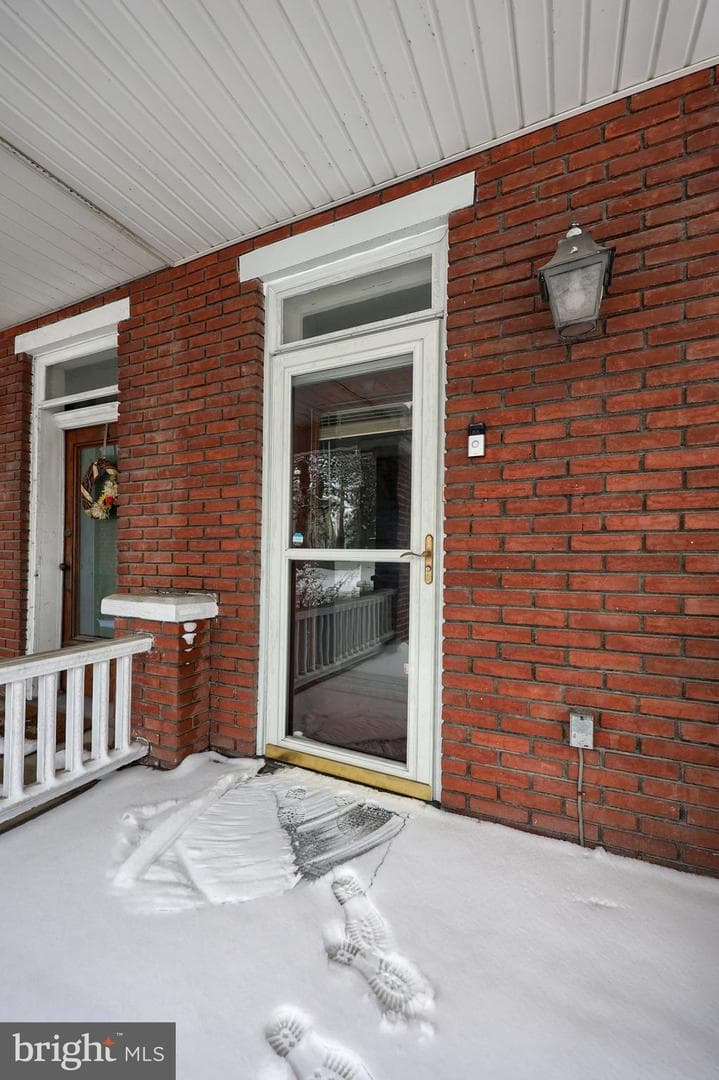 274 N Main Street photo 5