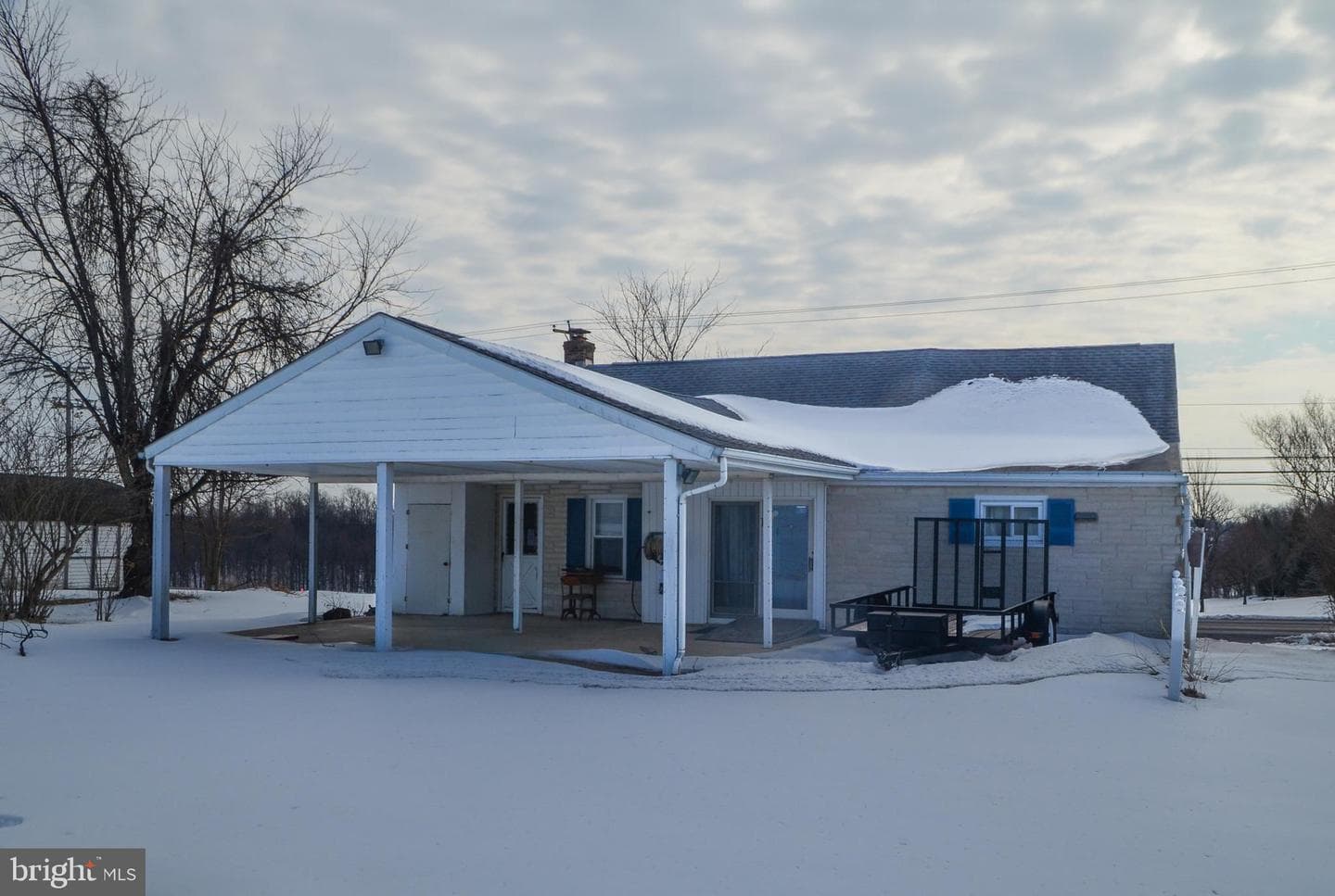 275 Manor Road photo 9
