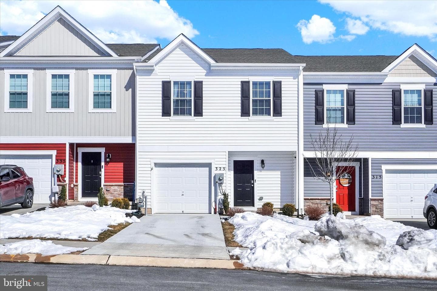 325 Locust Run Drive photo 1