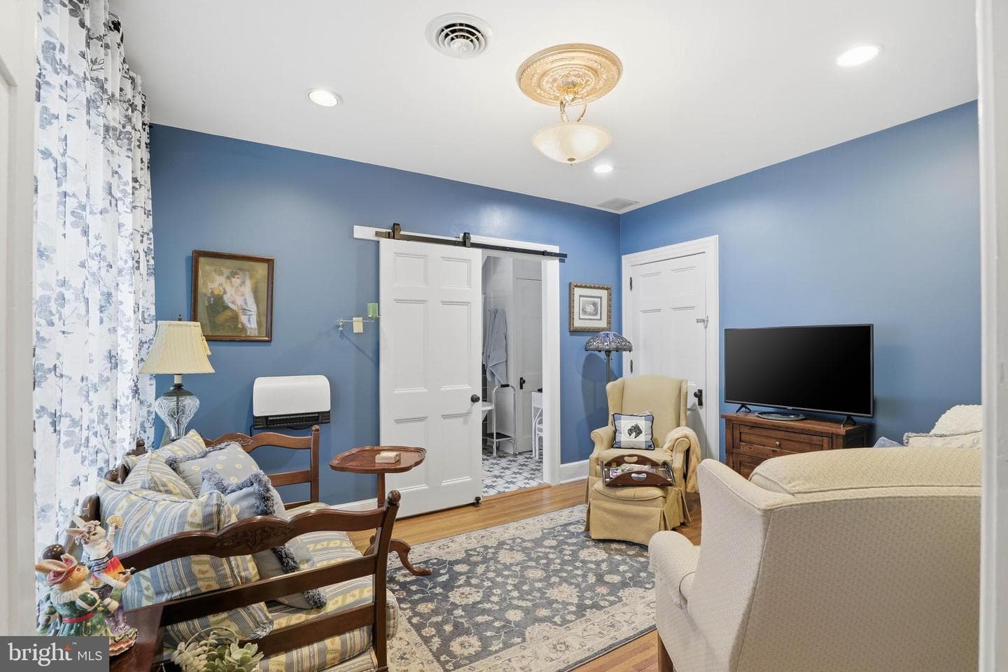 252 Frederick Street photo 43