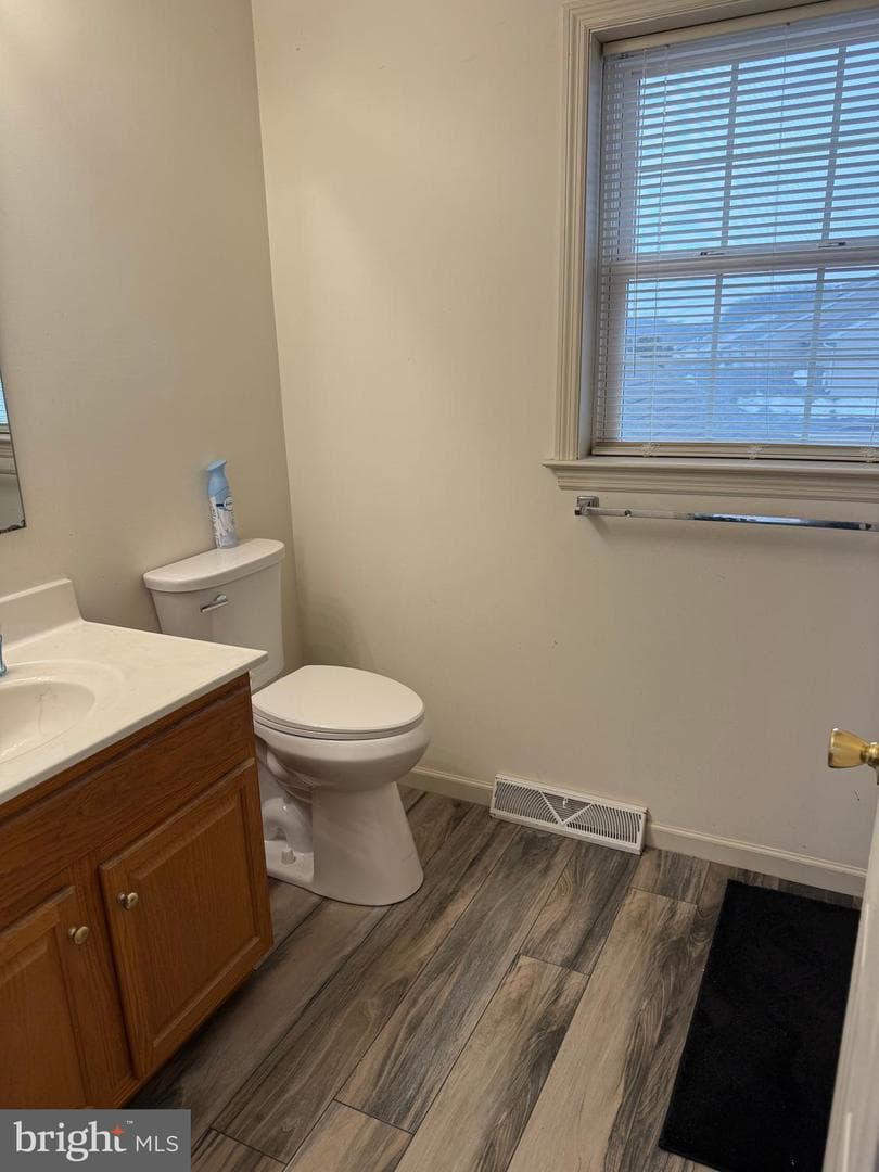 140 Thomas Drive photo 17
