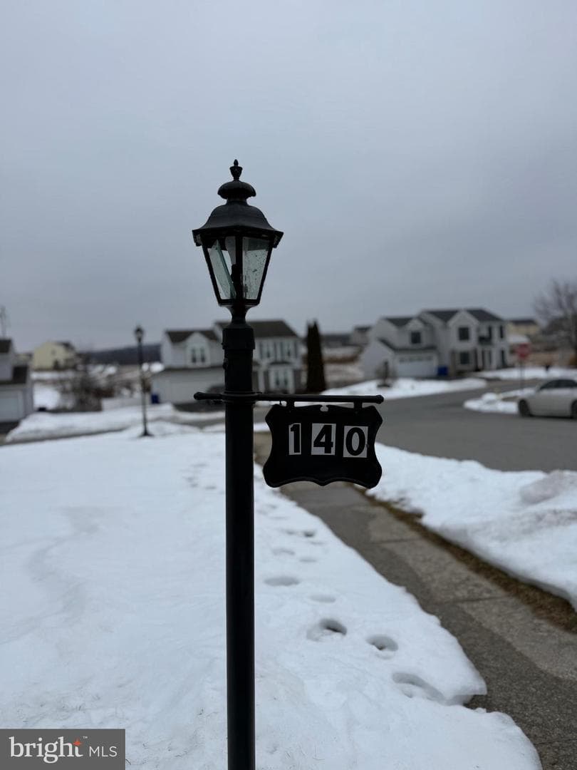 140 Thomas Drive photo 3