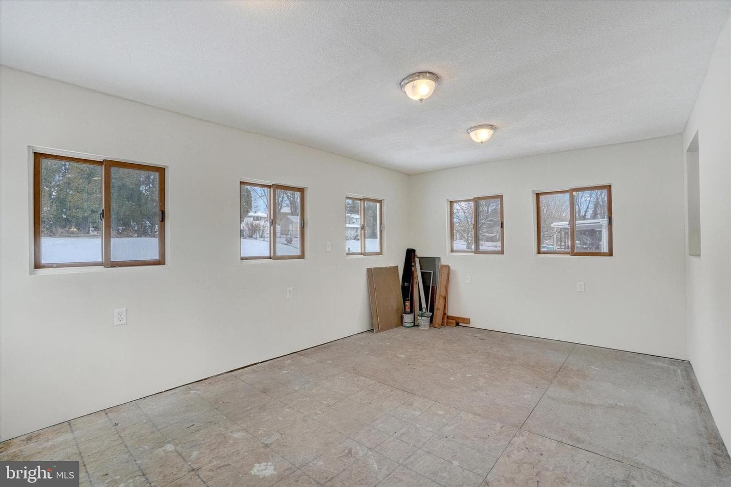 126 Claremont Drive photo 11