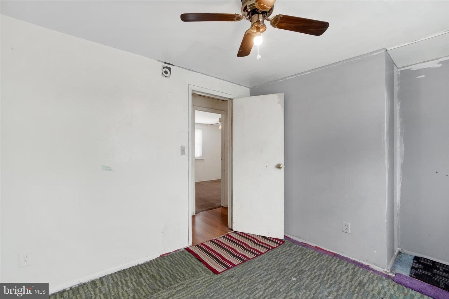 126 Claremont Drive photo 16