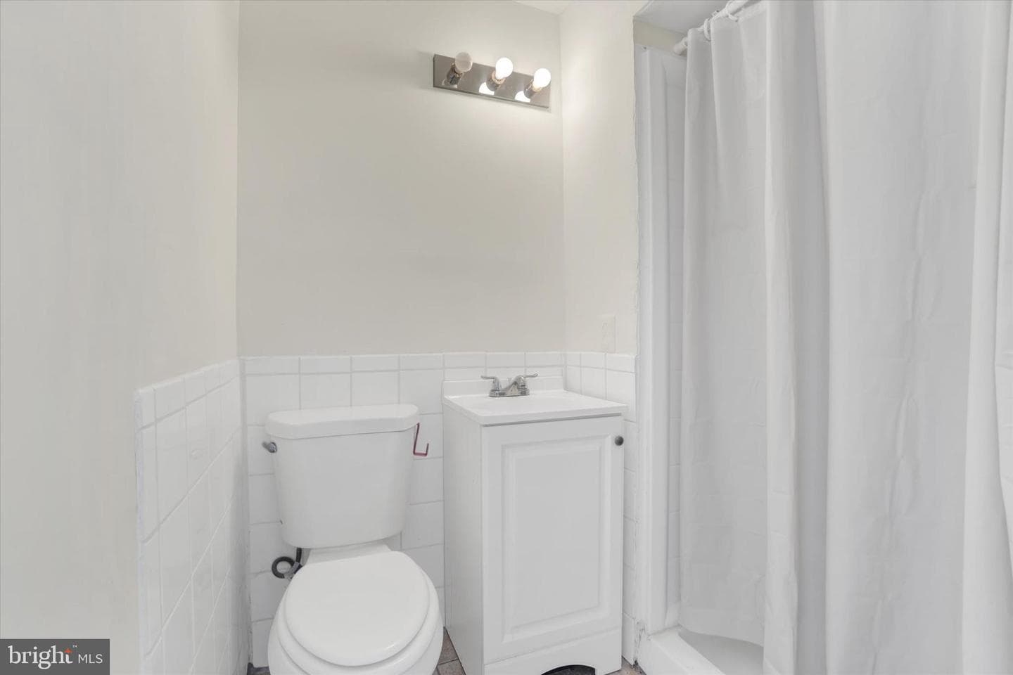 126 Claremont Drive photo 23