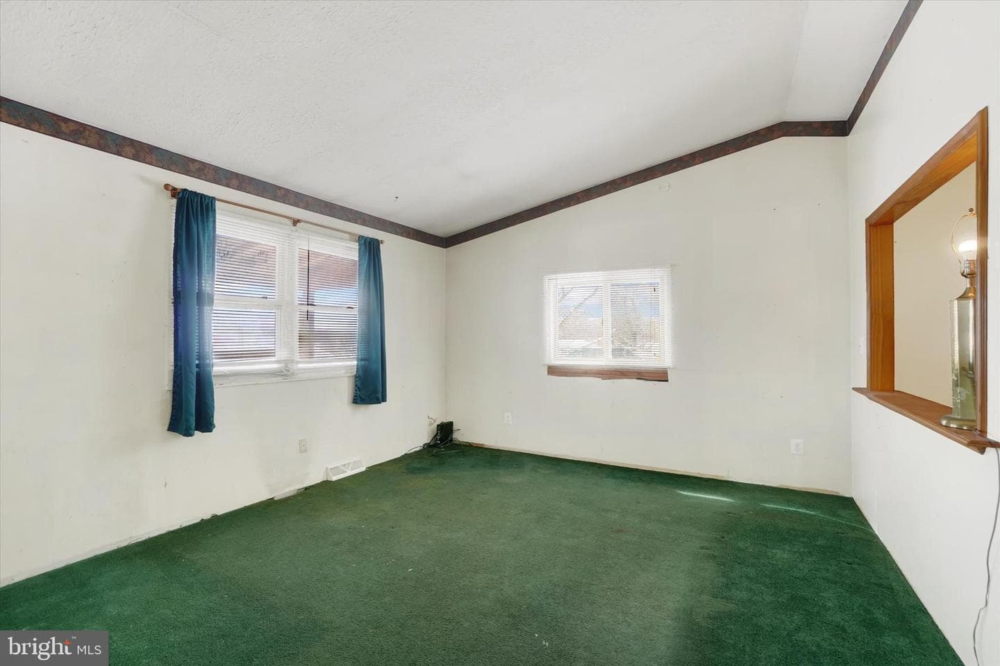 126 Claremont Drive photo 6