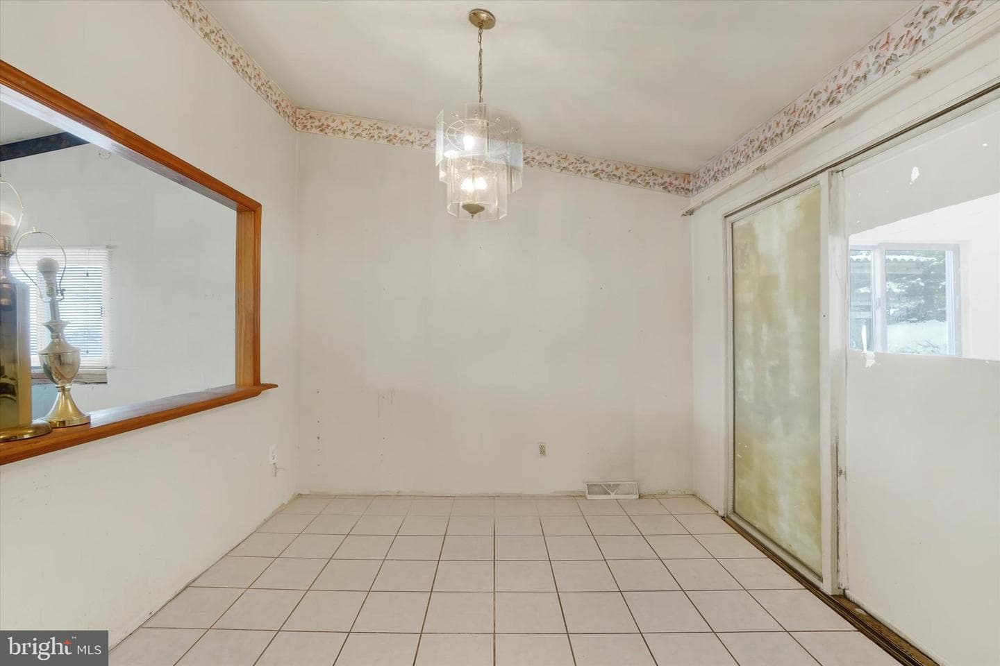 126 Claremont Drive photo 7
