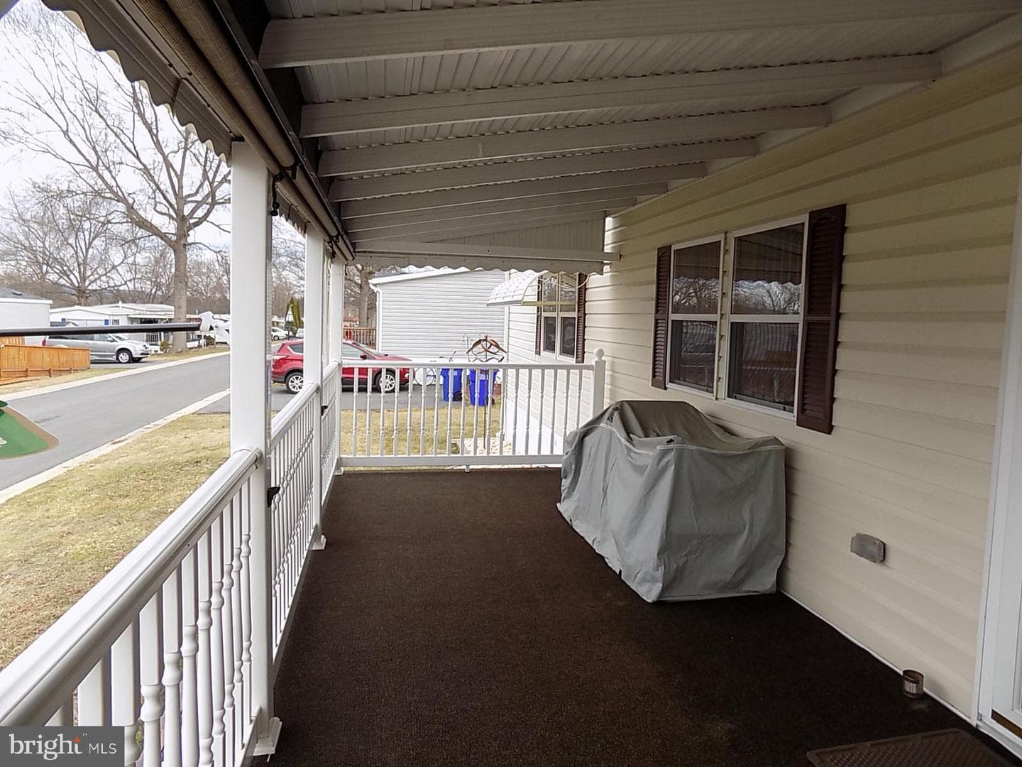 122 Seneca Avenue photo 15