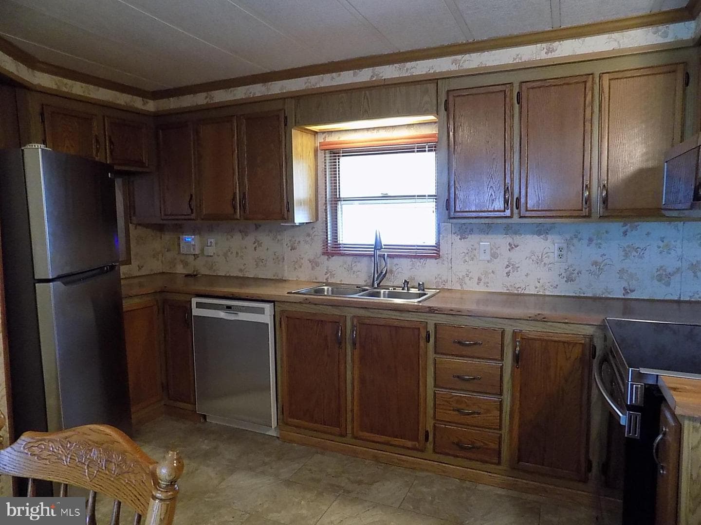 122 Seneca Avenue photo 44