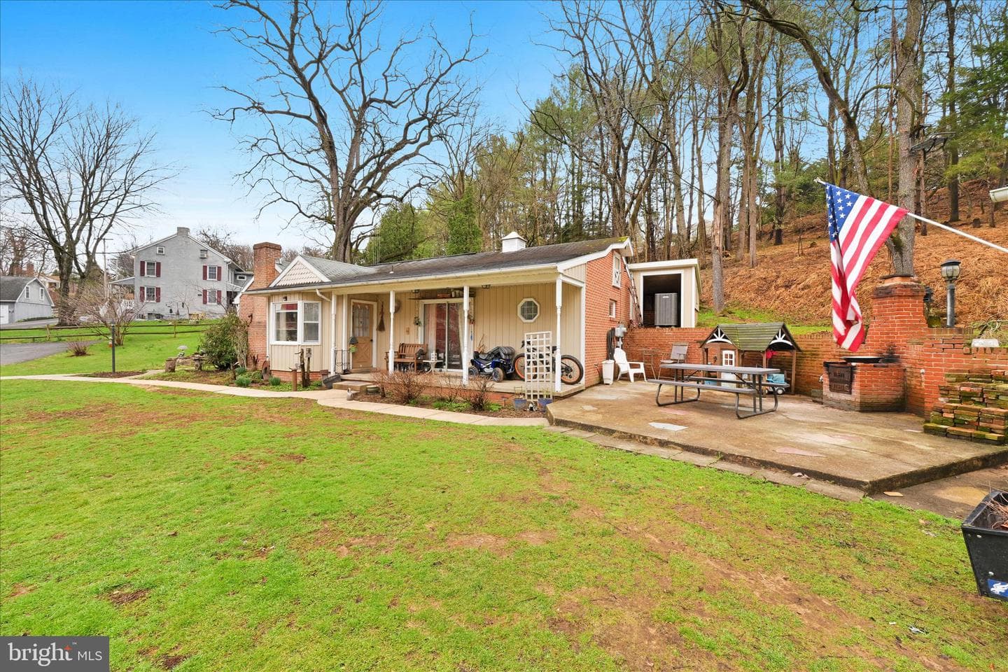350 Green Valley Road photo 15