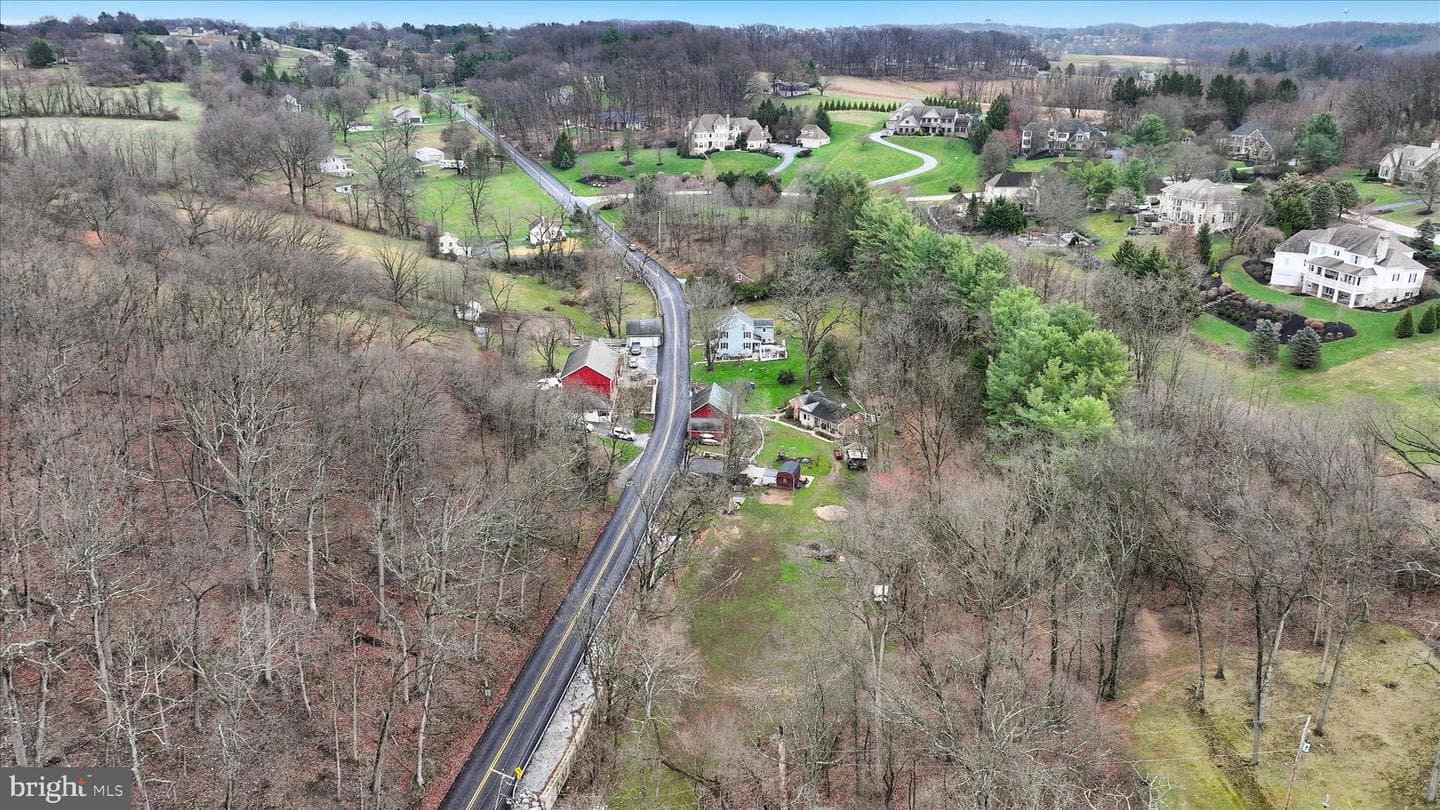 350 Green Valley Road photo 4
