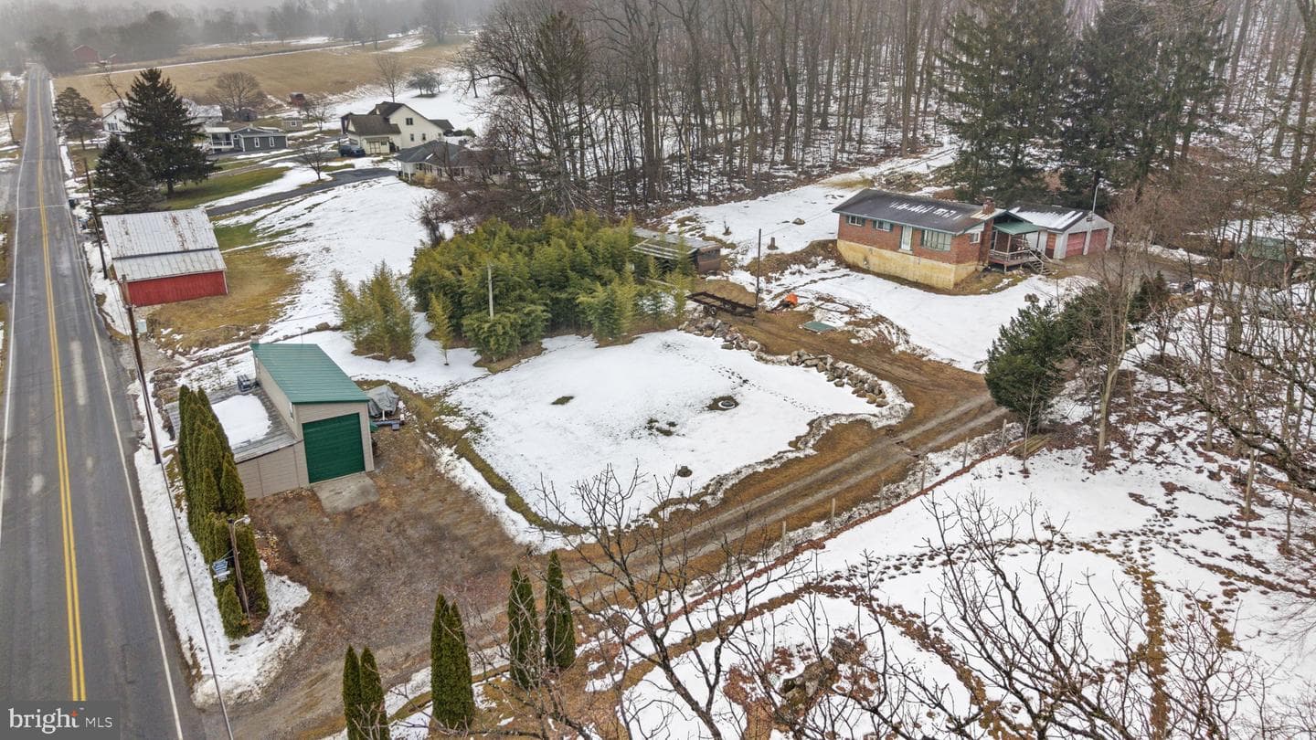4460 Druck Valley Road photo 1