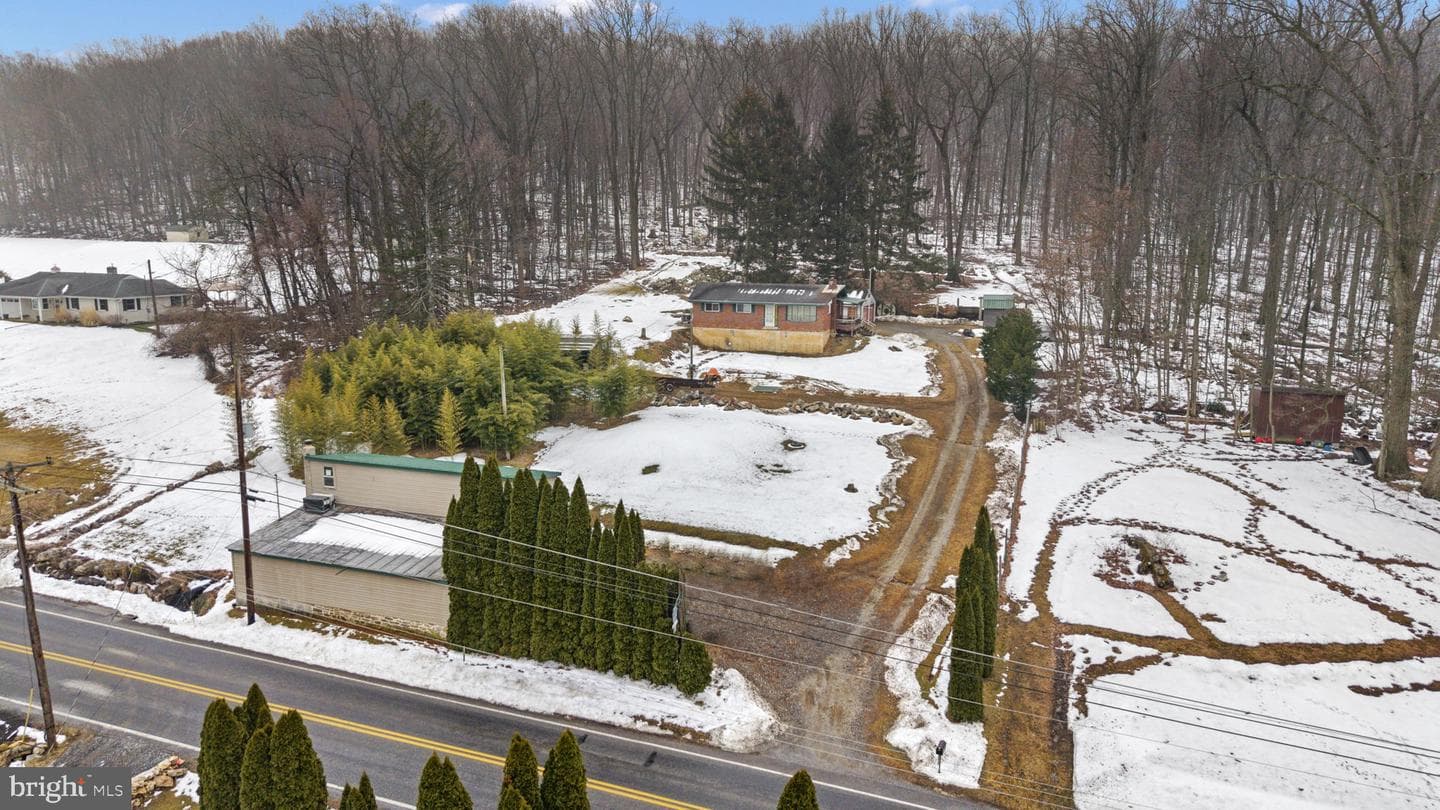 4460 Druck Valley Road photo 3