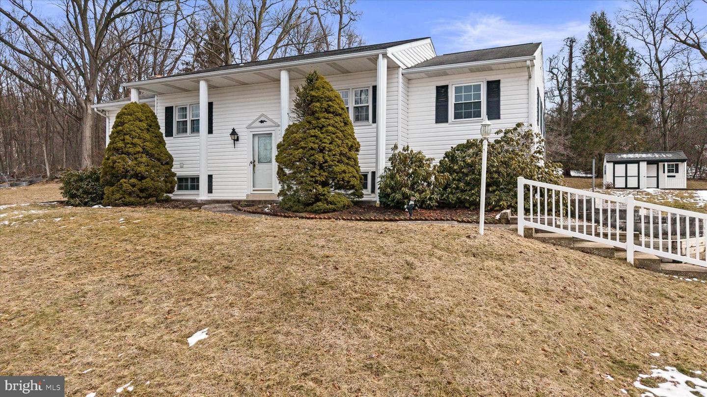 722 Heck Hill Road photo 4