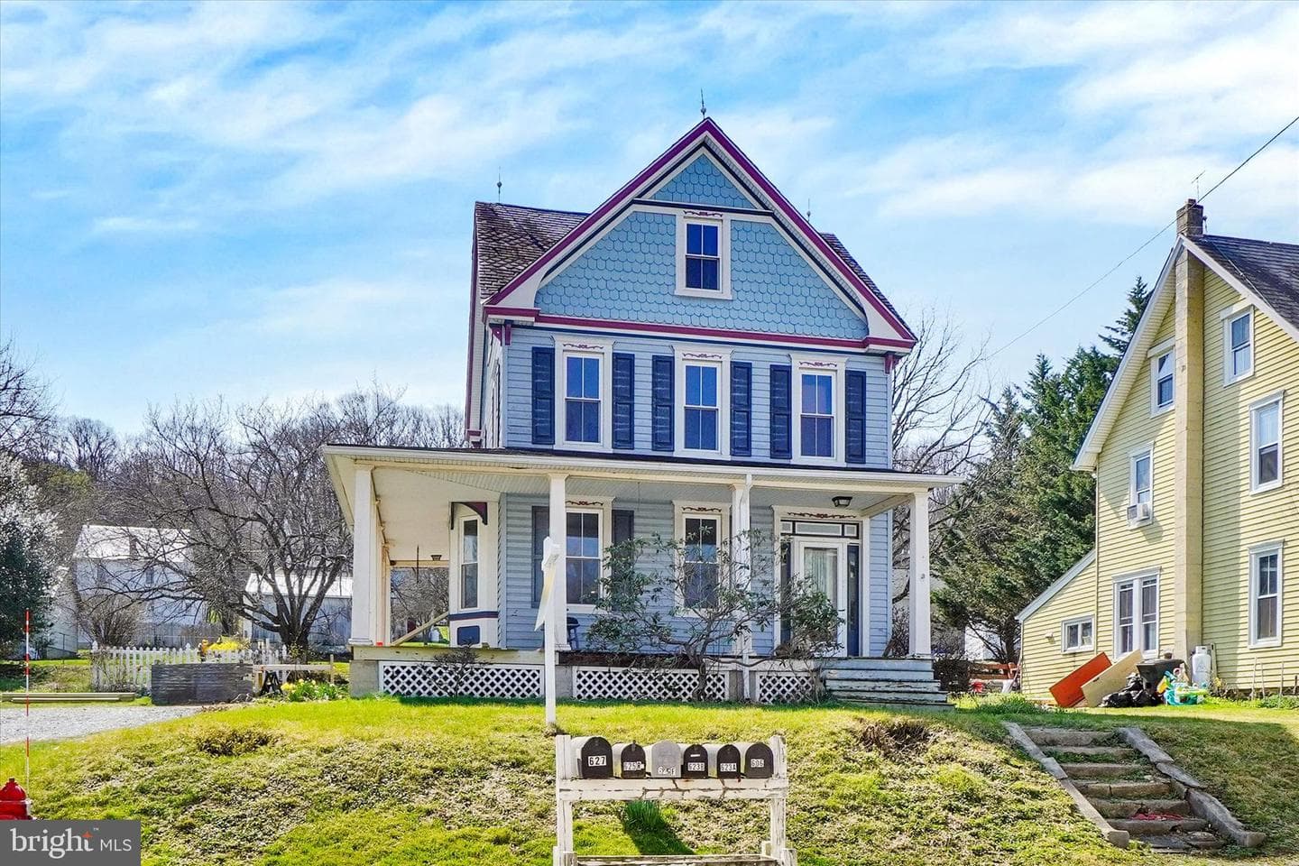 606 Main Street