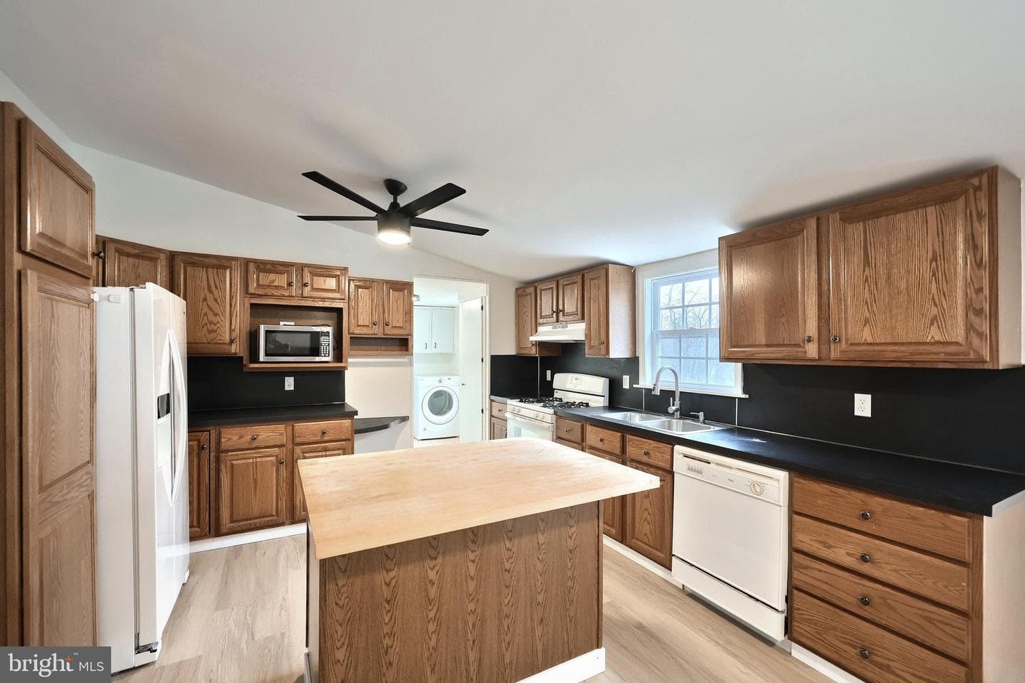 205 Butter Road photo 21