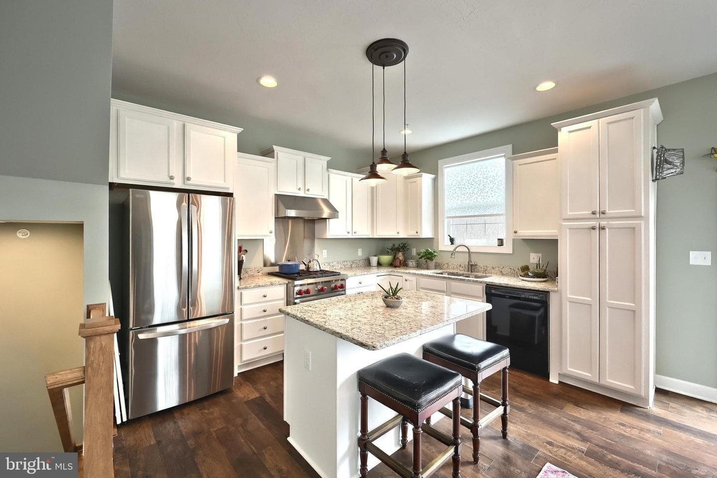 517 Charles Avenue photo 11