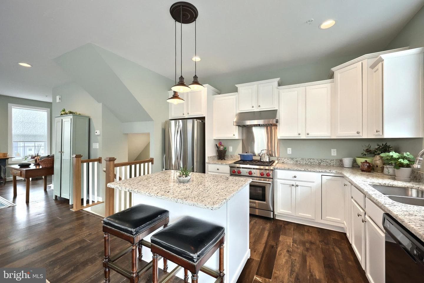 517 Charles Avenue photo 12