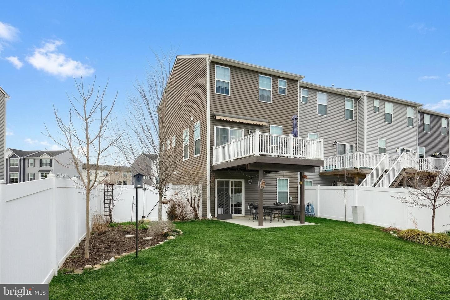 517 Charles Avenue photo 38