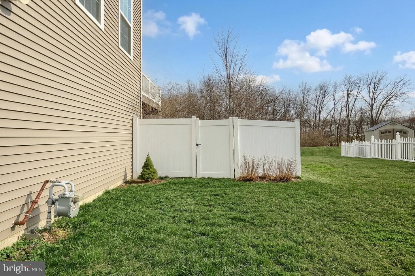 517 Charles Avenue photo 39