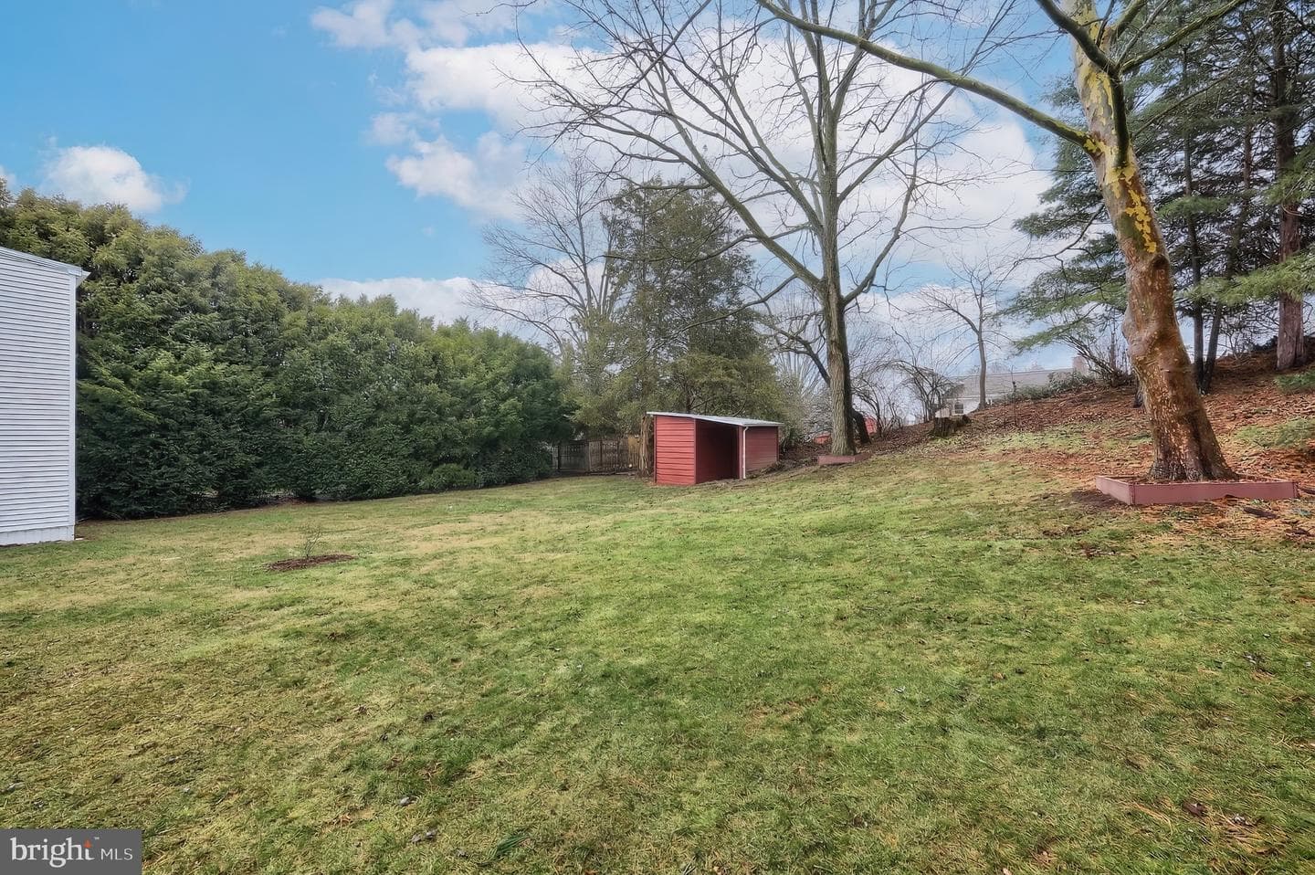 141 Evergreen Lane photo 9