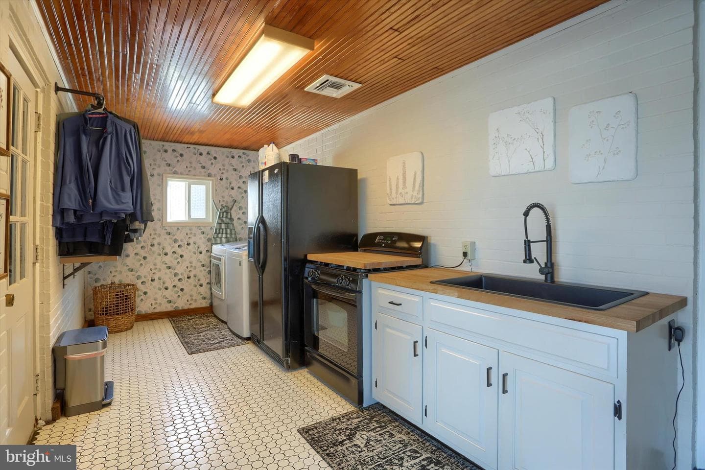 1465 Chapel Drive photo 37