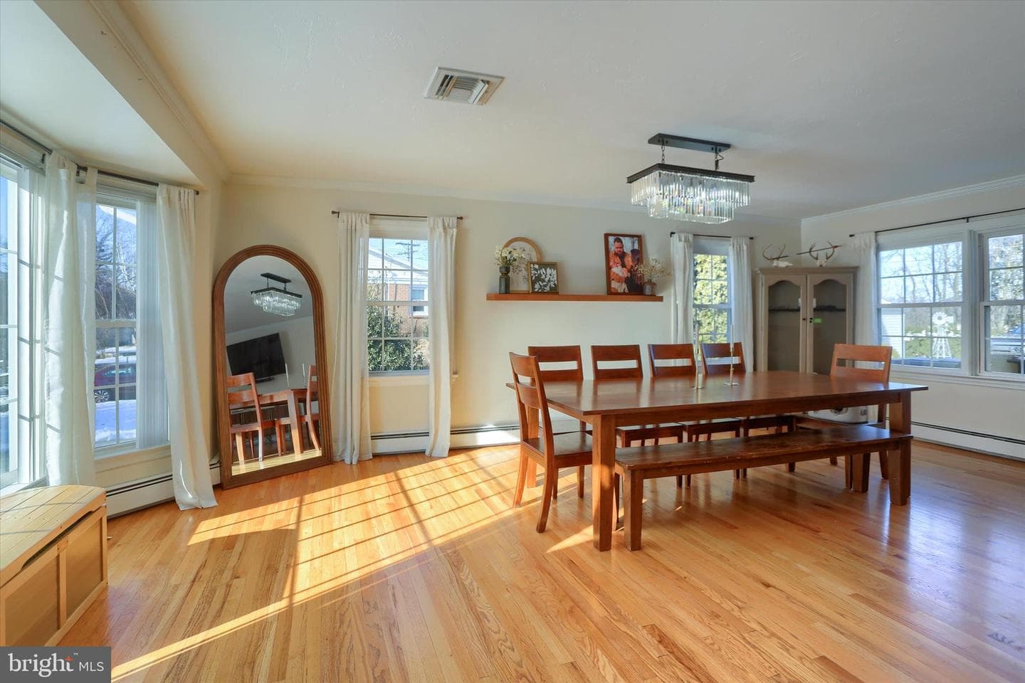 1465 Chapel Drive photo 6
