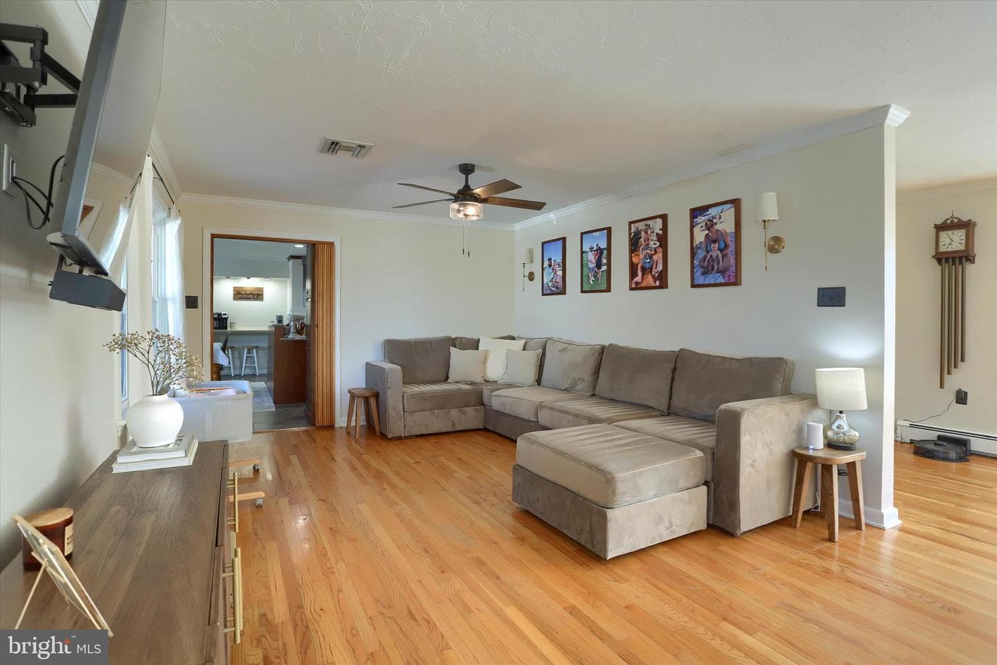 1465 Chapel Drive photo 9