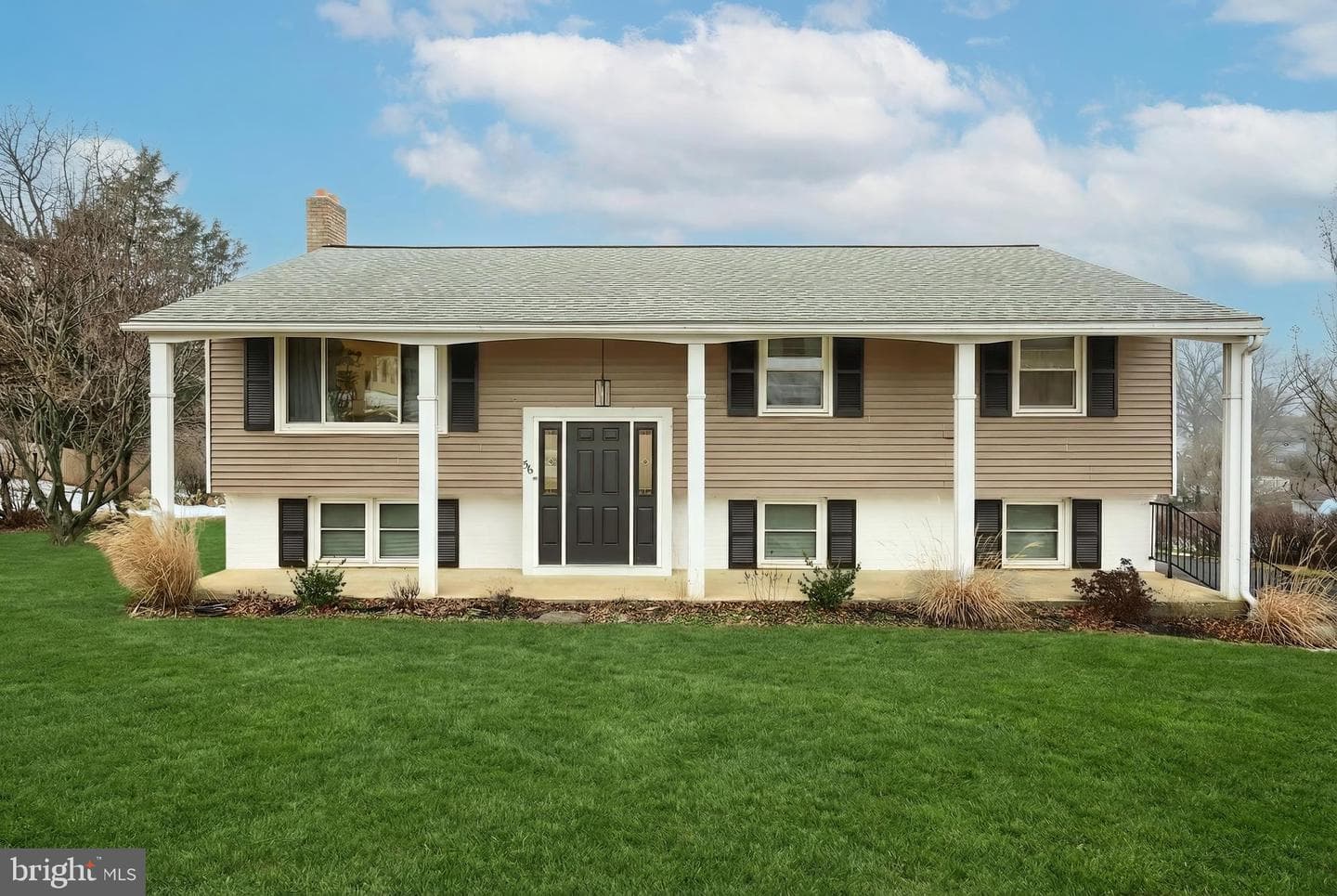 56 York Road photo 2