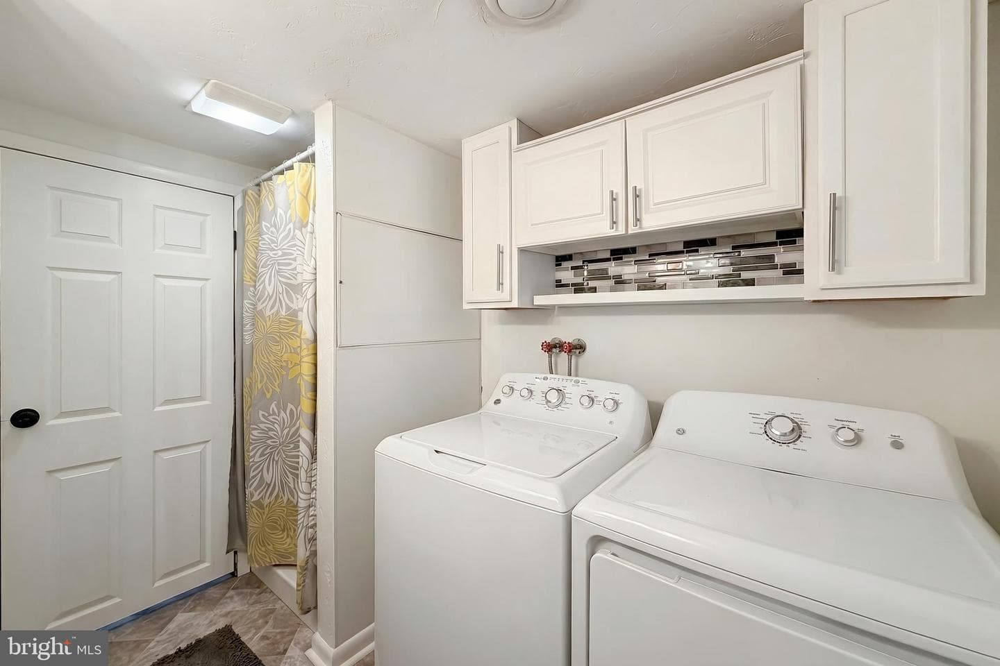 56 York Road photo 29