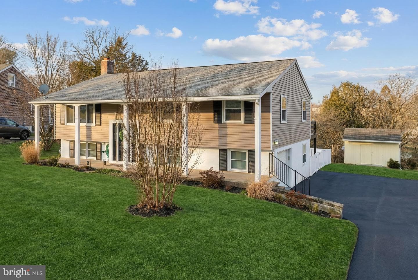56 York Road photo 3