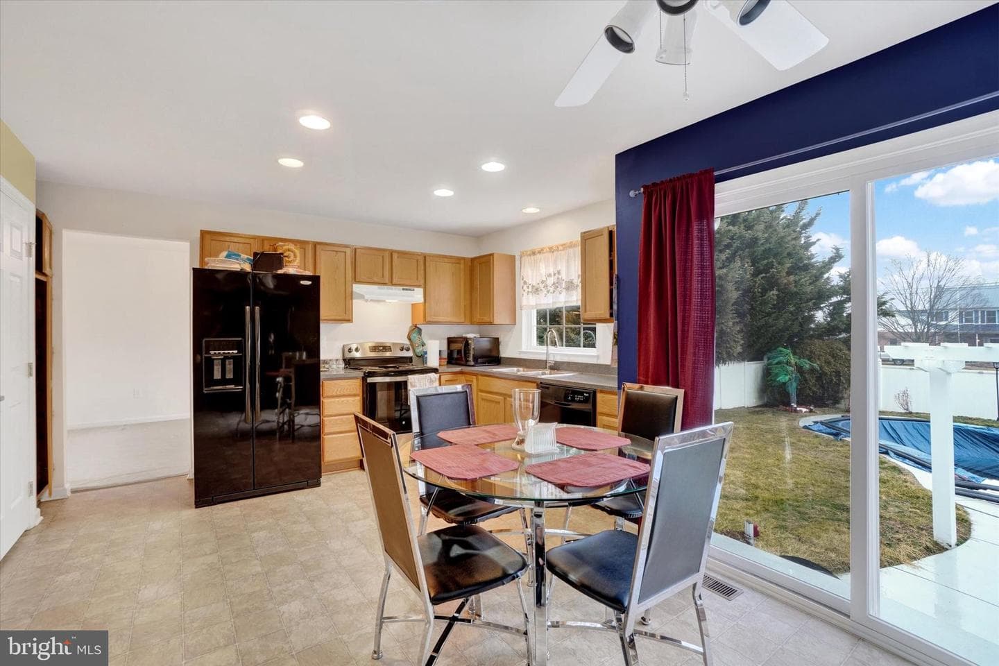 1366 Aster Drive photo 5
