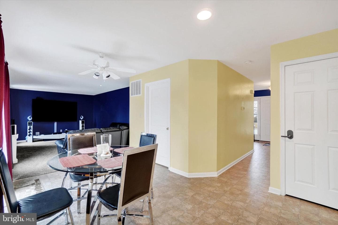1366 Aster Drive photo 6