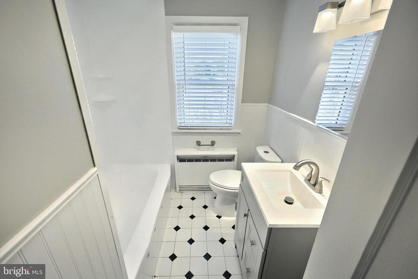 106 N Williams Street photo 23