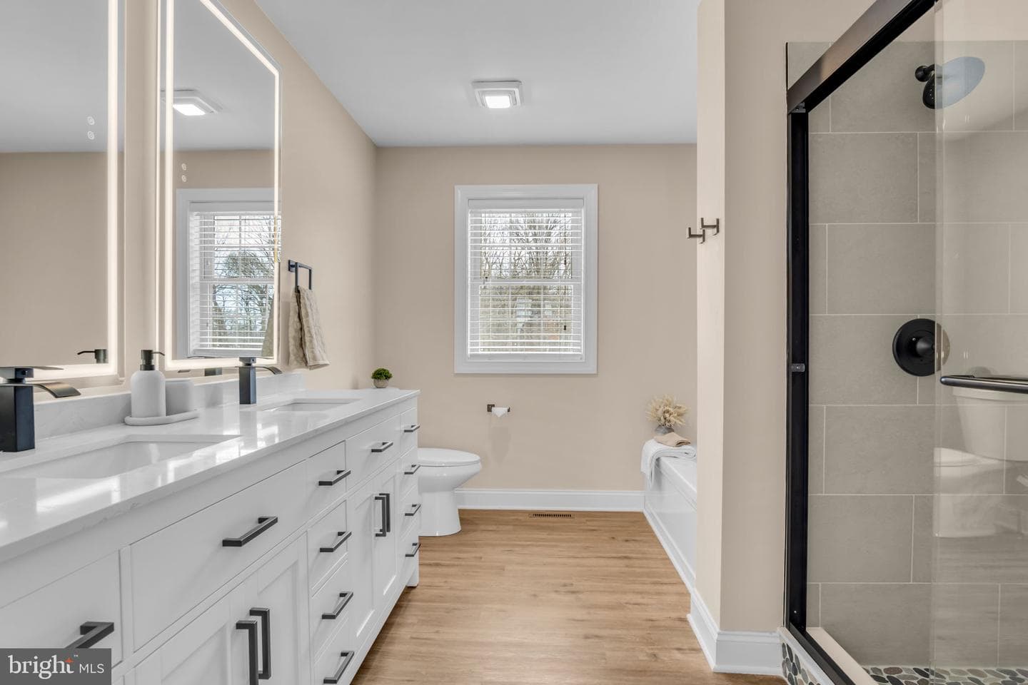 100 Deerfield Court photo 22