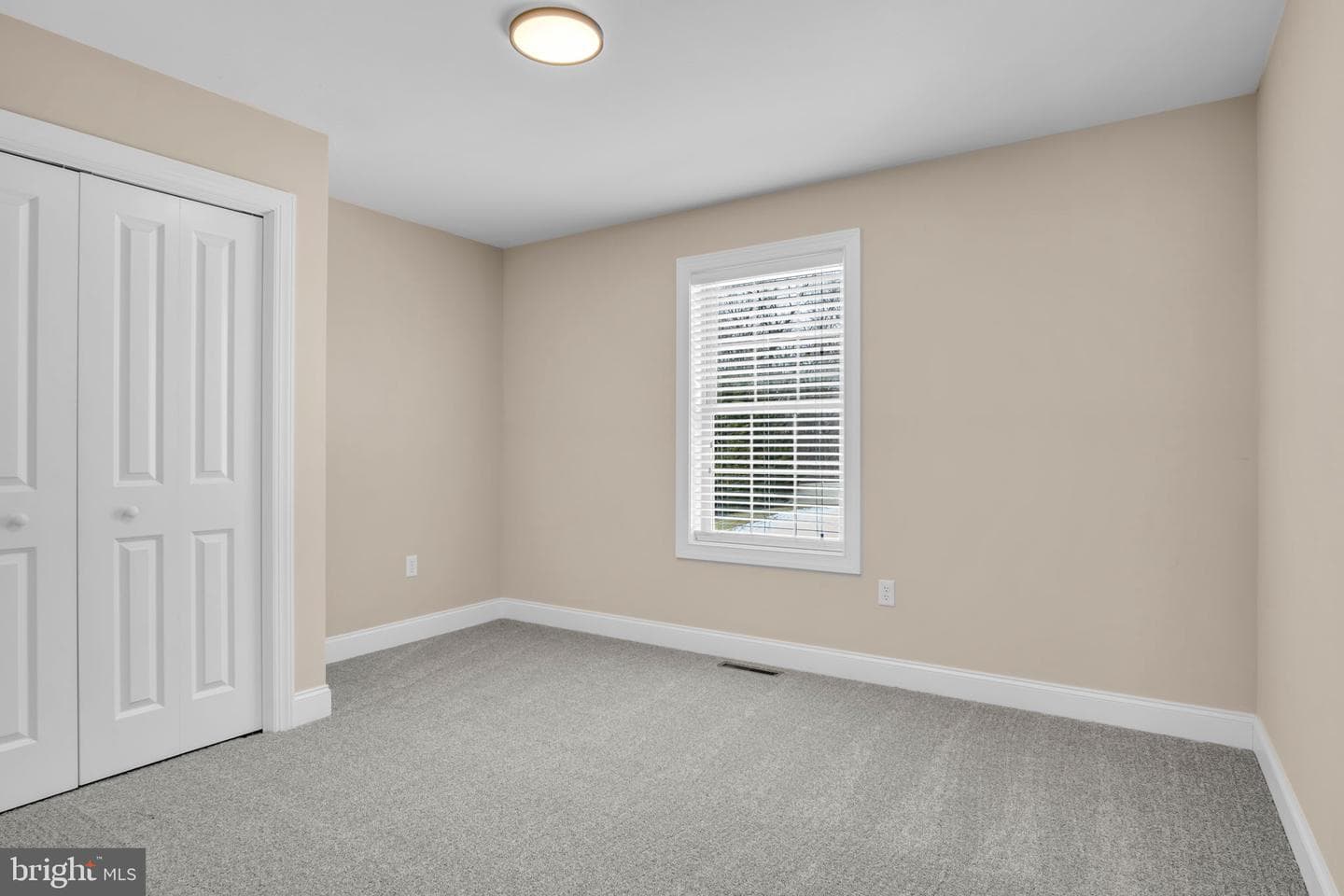 100 Deerfield Court photo 24