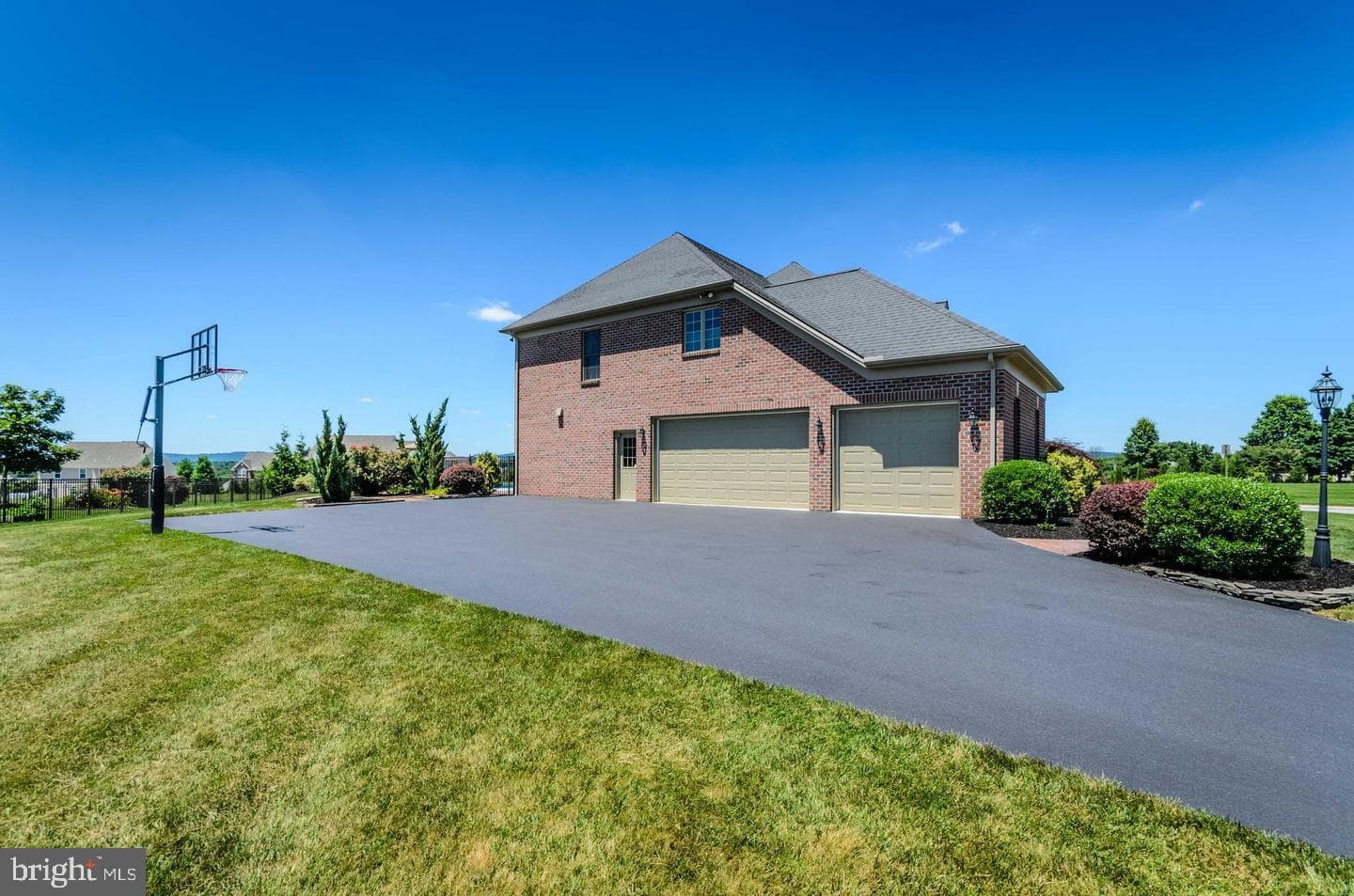 1563 Winsford Lane photo 6