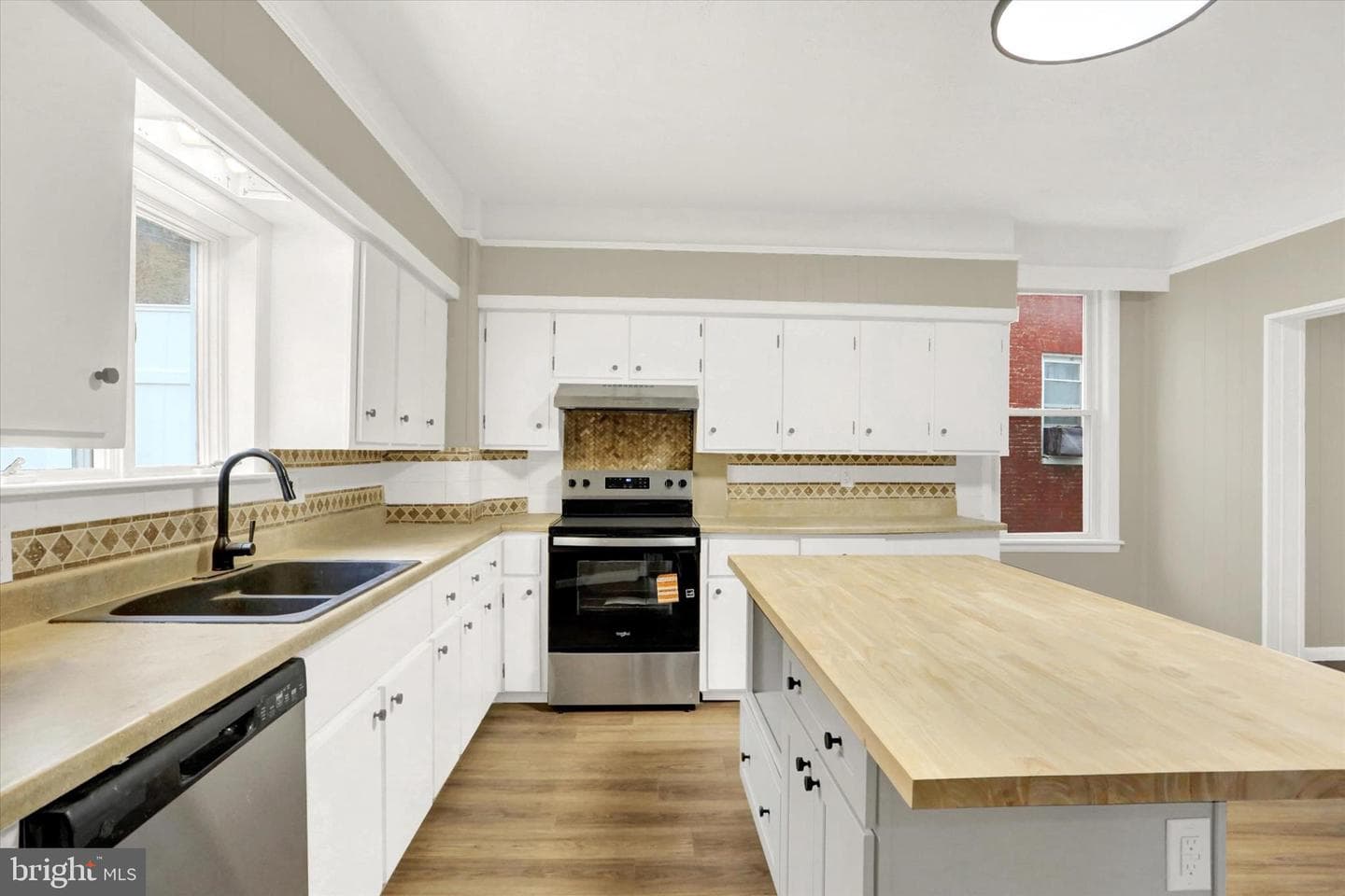 116 Hanover Street photo 23