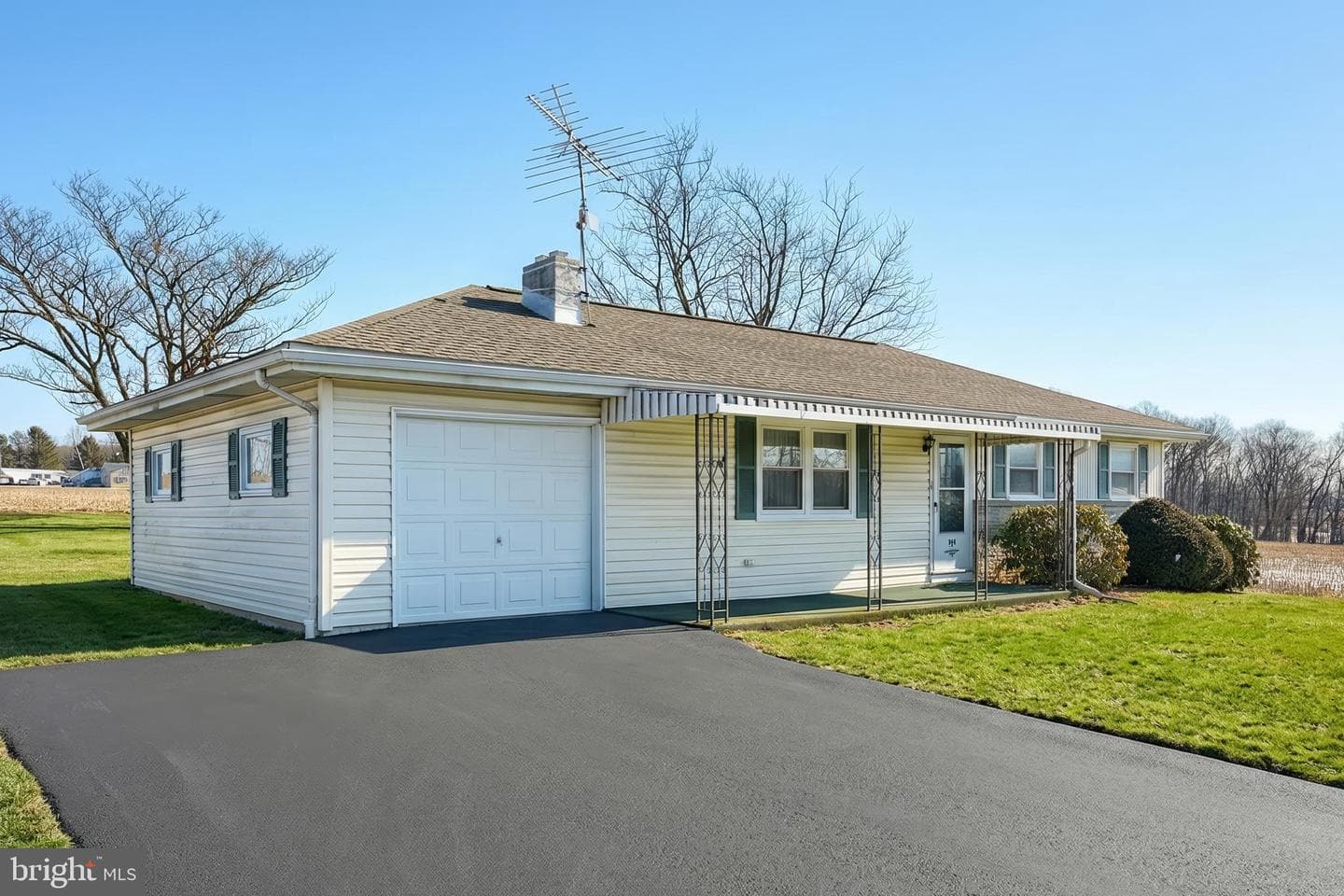 525 Bahns Mill Road photo 27