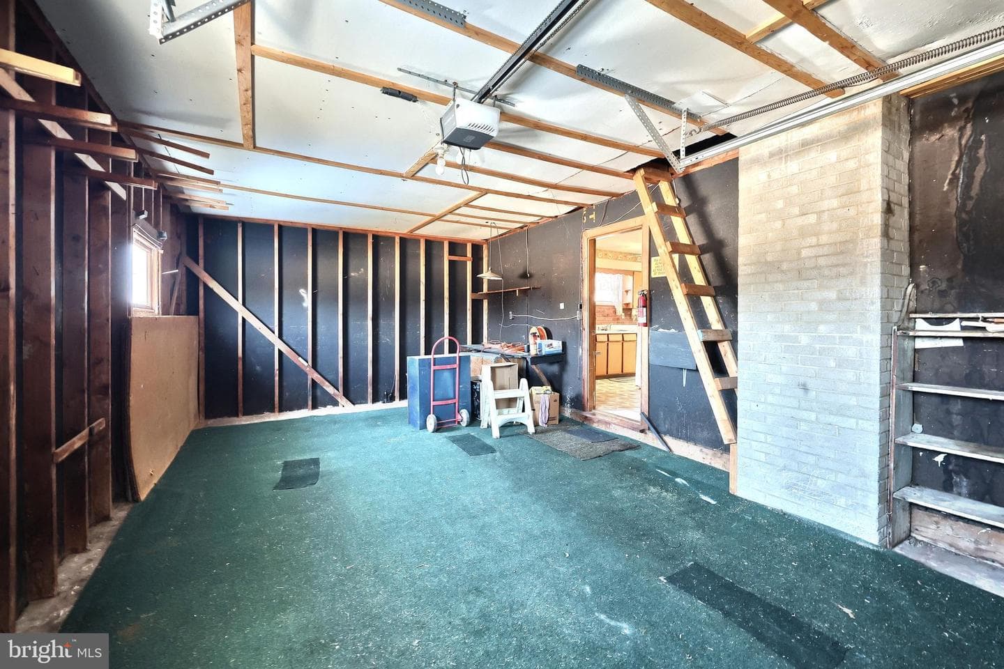 525 Bahns Mill Road photo 30