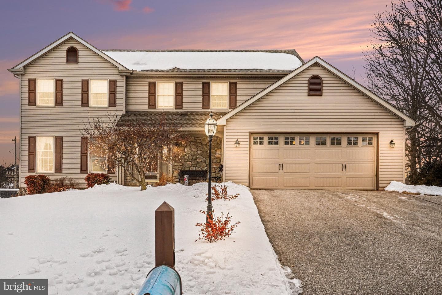 107 Summer House Lane photo 1