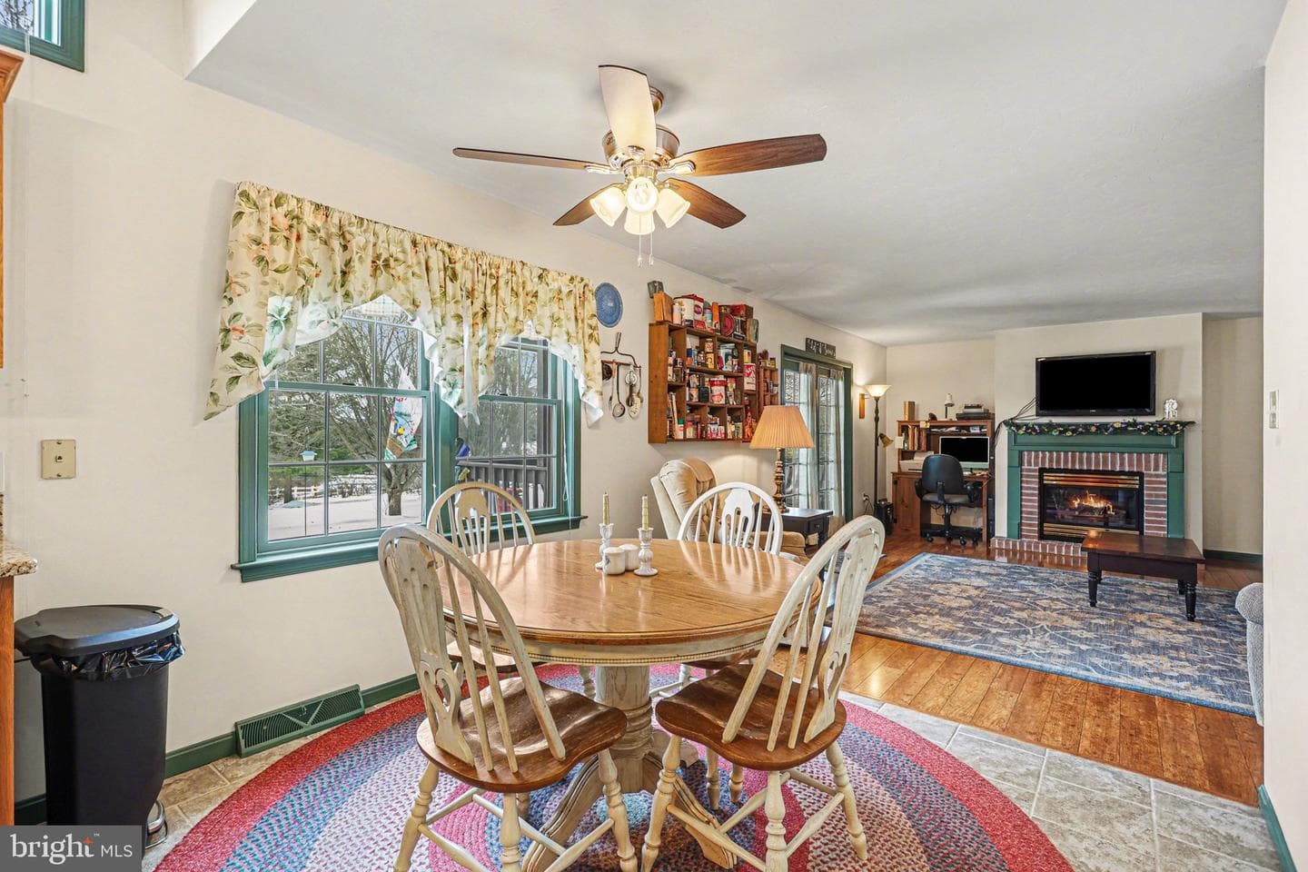 107 Summer House Lane photo 10