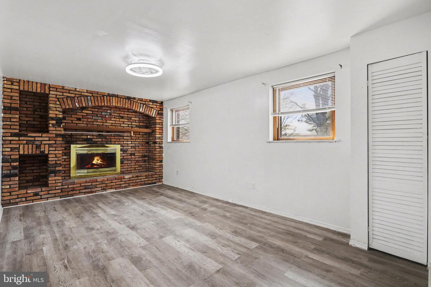 48 Colonial Drive photo 20