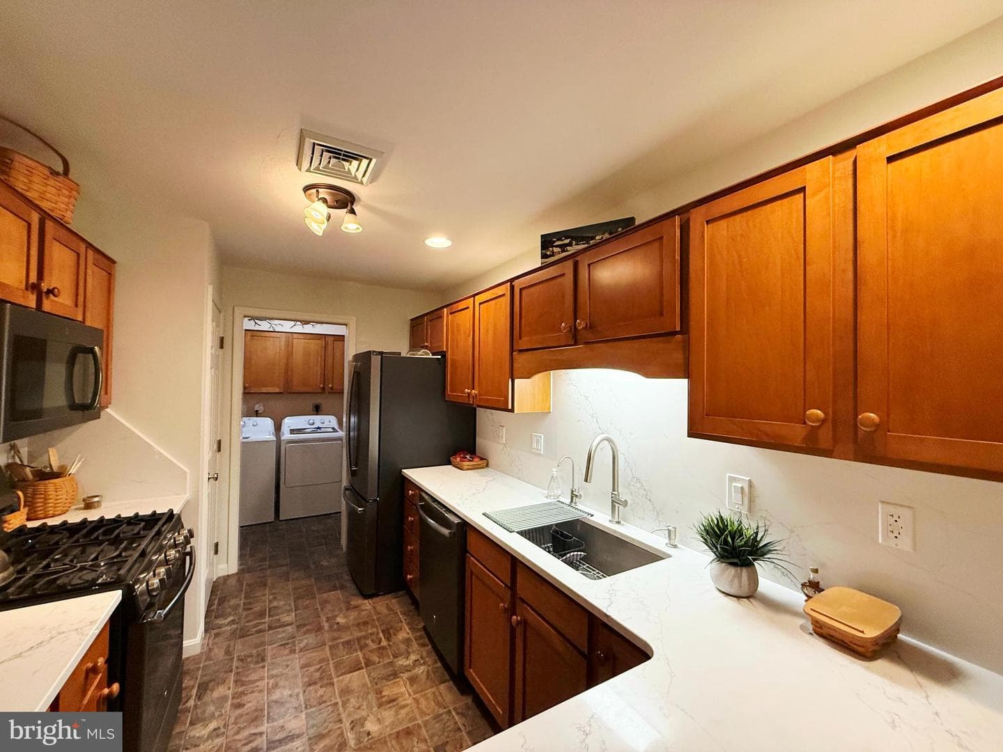 1383 Wellington Drive #b2 photo 5
